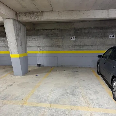 Dennys Lincoln Center