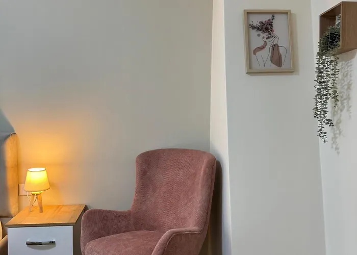 Dennys Lincoln Center *