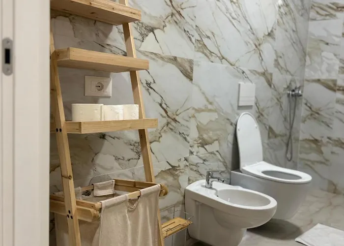 Dennys Lincoln Center アパート