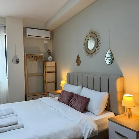 Апартаменты Dennys Lincoln Center *