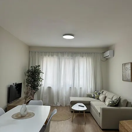 Dennys Lincoln Center Апартаменты *