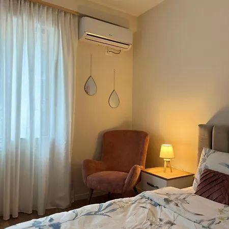 Dennys Lincoln Center *